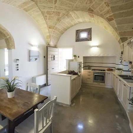 Altomare Villa *